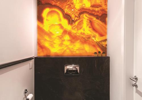 WC 4 - Naturstein