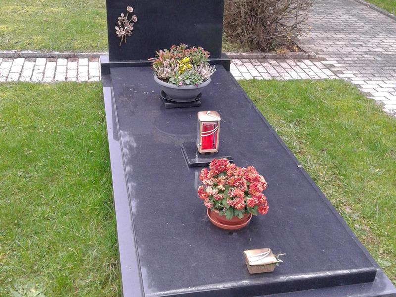 Pictures - Cemetery Service