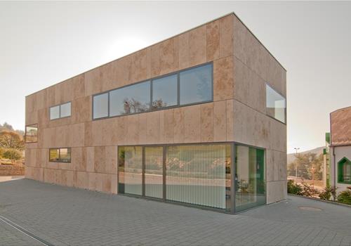 Gewerbefassade 3 - Pierre naturelle